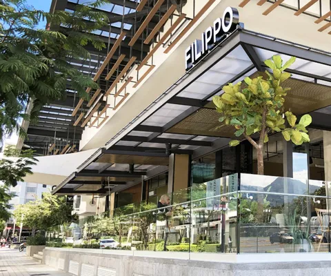 Avenida Escazu dining terrace