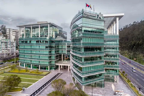 portfolio-ekopark5 EkoPark Quito Produbanco building